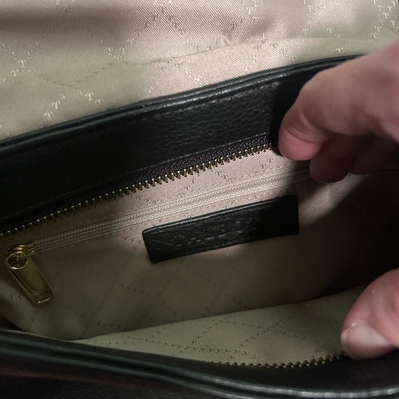 Talbots Black Leather half moon crossbody turnlock purse - Picture 4 of 6